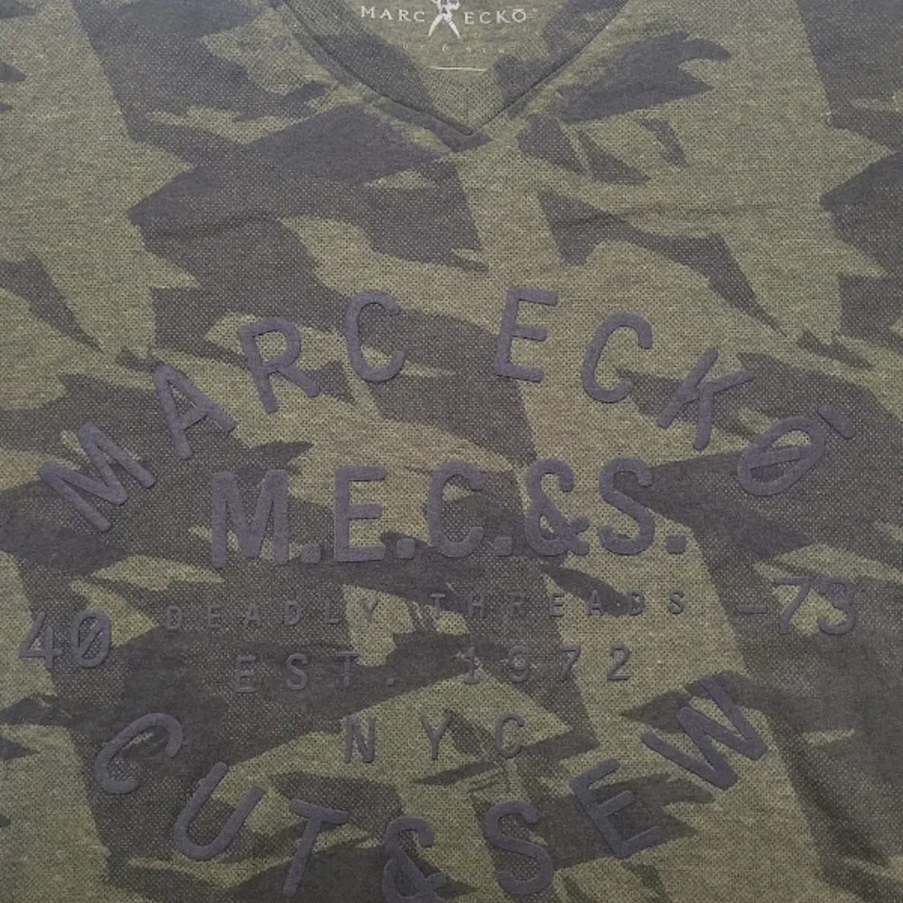 Marc Ecko T-Shirt - Picture 3 of 3